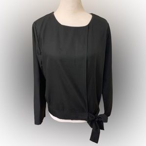 NWOT* Measeor Black Wrap Top With Bow Women Size Medium
